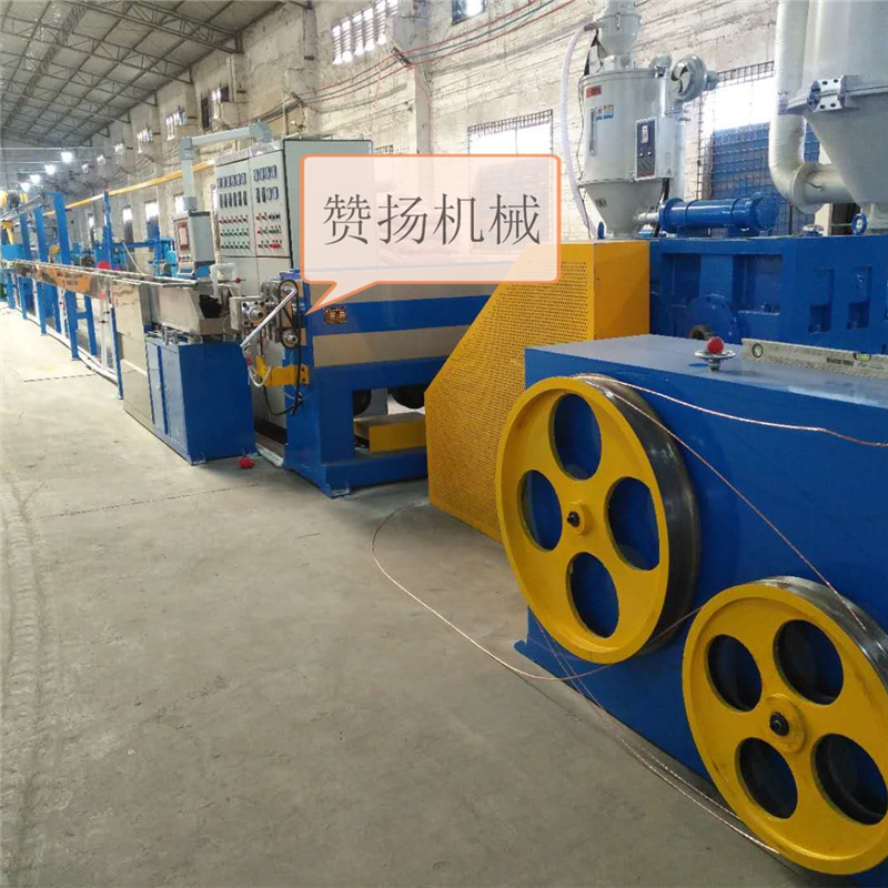 100PLC押出機(jī) 100PLC押出機(jī)