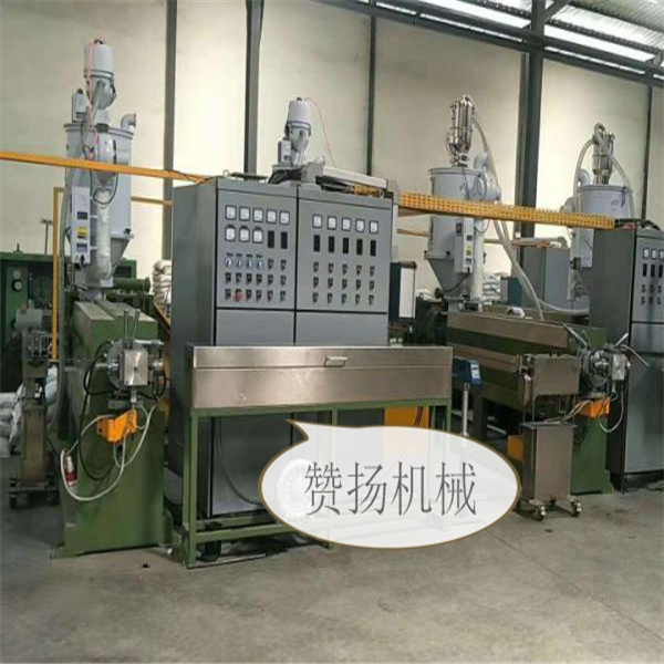 120+120串聯(lián)PLC押出機(jī) 120+120串聯(lián)PLC押出機(jī)